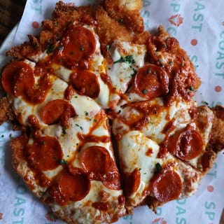 Hot Chili Chicken Pizza